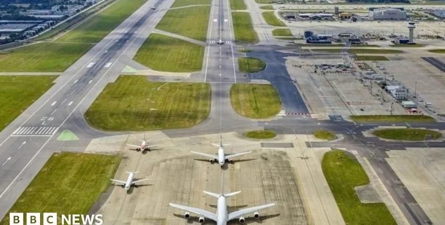 Plane on Gatwick runway