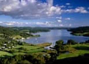 Windermere lake scenic view