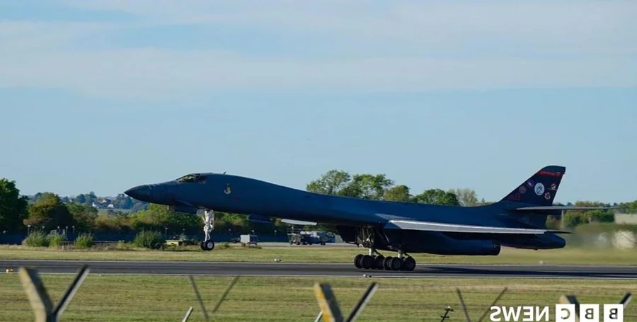 US B1 bomber taking off